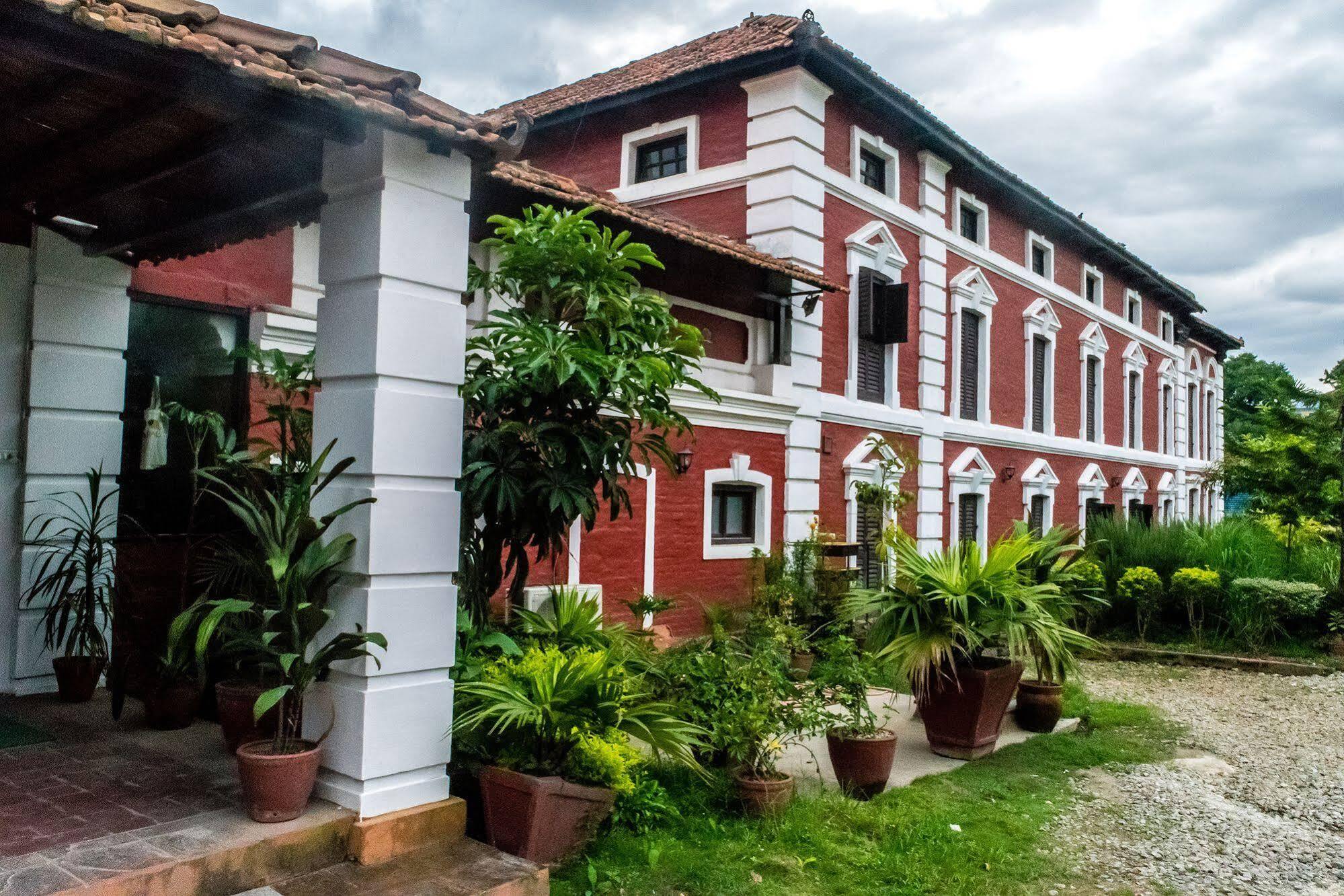 Oyo 738 Hotel Kaze Darbar Kathmandu Exterior foto