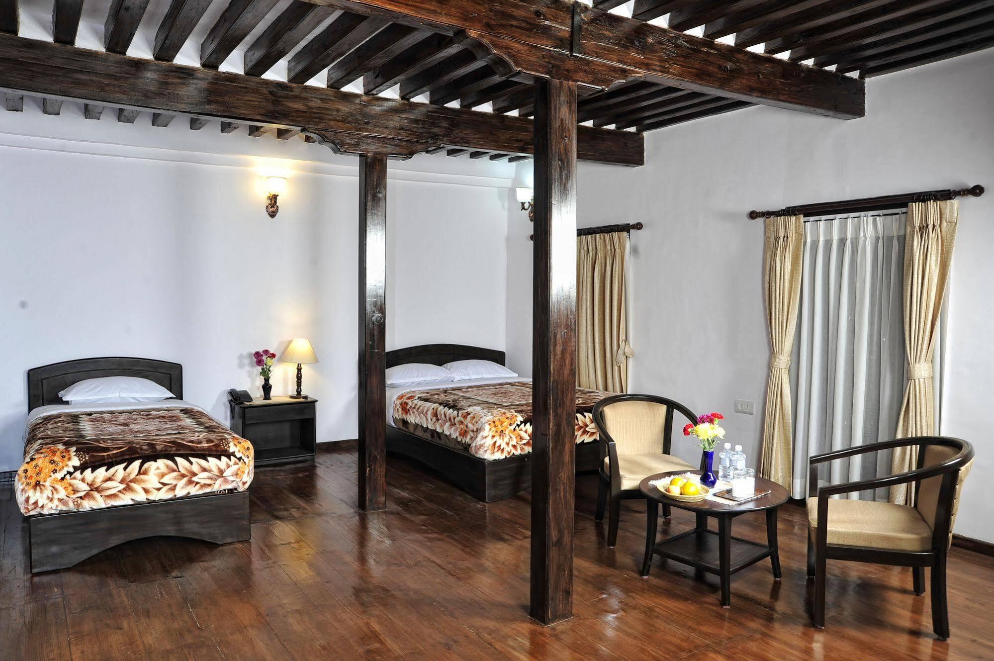 Oyo 738 Hotel Kaze Darbar Kathmandu Exterior foto